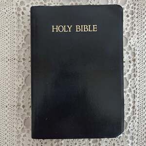 1984 Holy Bible - New King James Version- Christ Red Letter Nelson Blue Leather